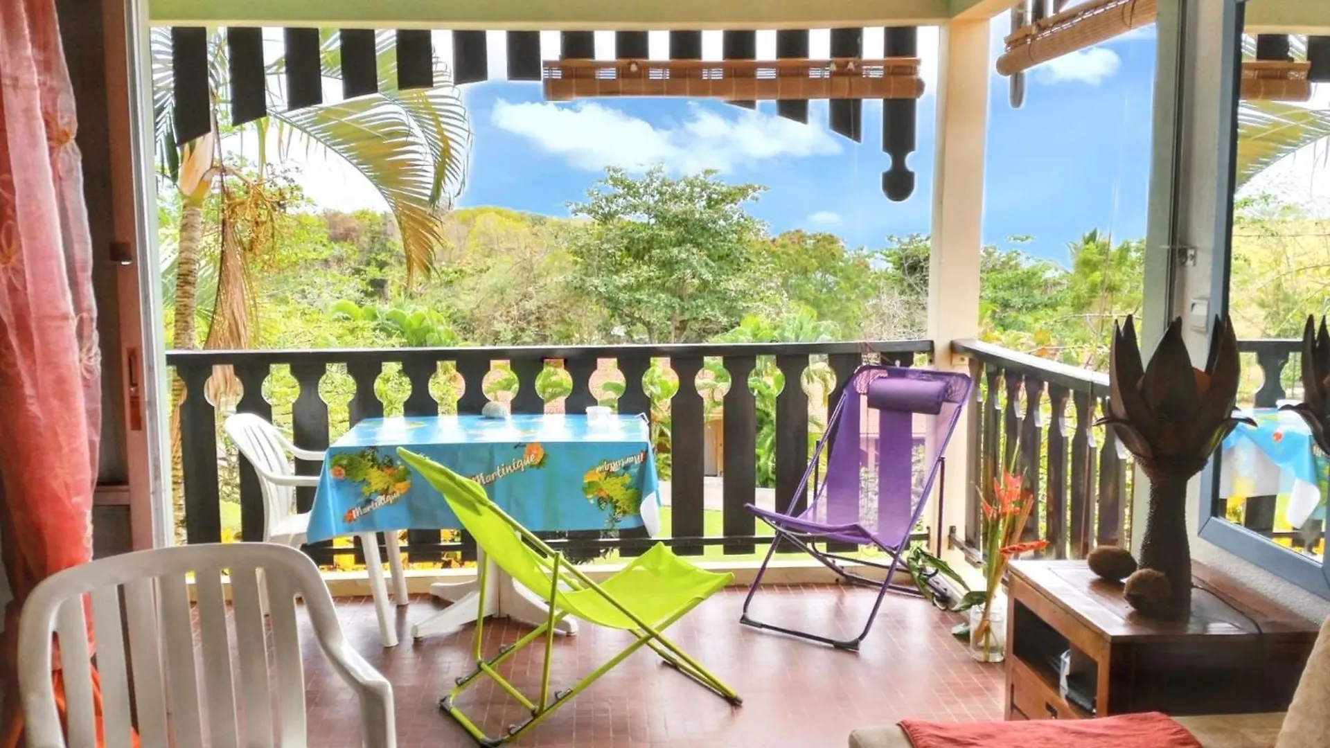 Studio Charmant Vue Mer A Sainte Anne 30 M² Balcon Inclus Martinique